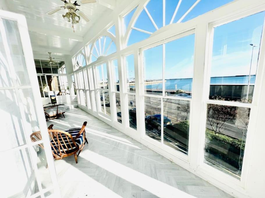 Flat 4 Marine Parade House, 1 East Cliff- Next To Dover Port, White Cliffs, Beach, Castle ภายนอก รูปภาพ