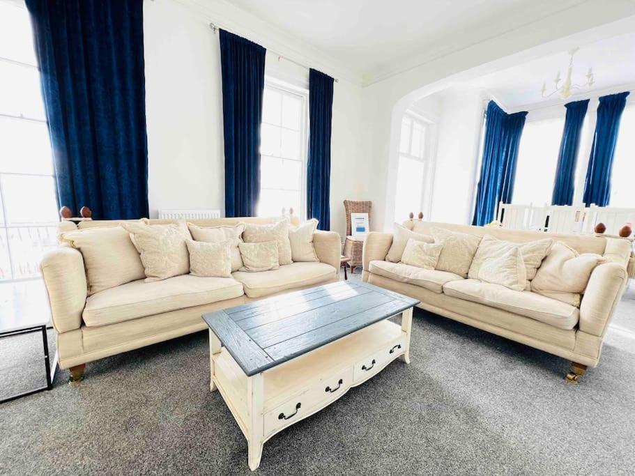 Flat 4 Marine Parade House, 1 East Cliff- Next To Dover Port, White Cliffs, Beach, Castle ภายนอก รูปภาพ